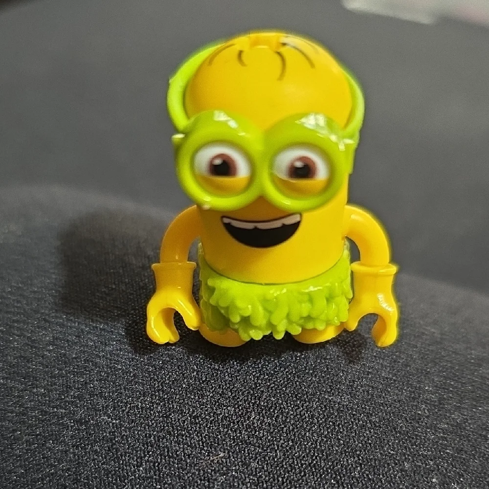 MINIONS Yellow and Green MEGA BLOKS (Figurines Only)